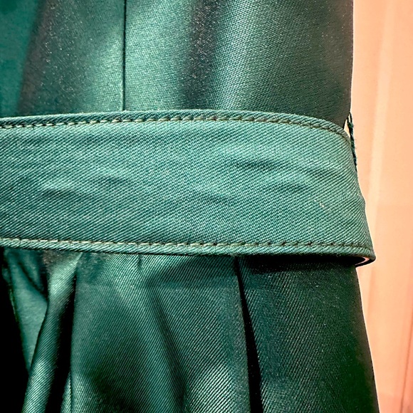 Eliza J Deep Green Off-the-Shoulder Evening/Holiday Gown, Size 10 - Picture 9 of 11